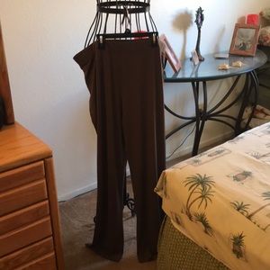 😍3/25 NWOT Dark brown pants